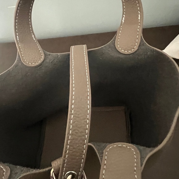 Small bucket bag - Picture 3 of 4